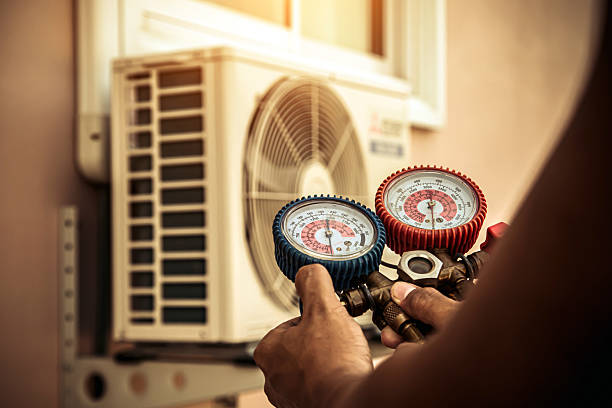 Professional Hvac Installation technician working in Highland, KS